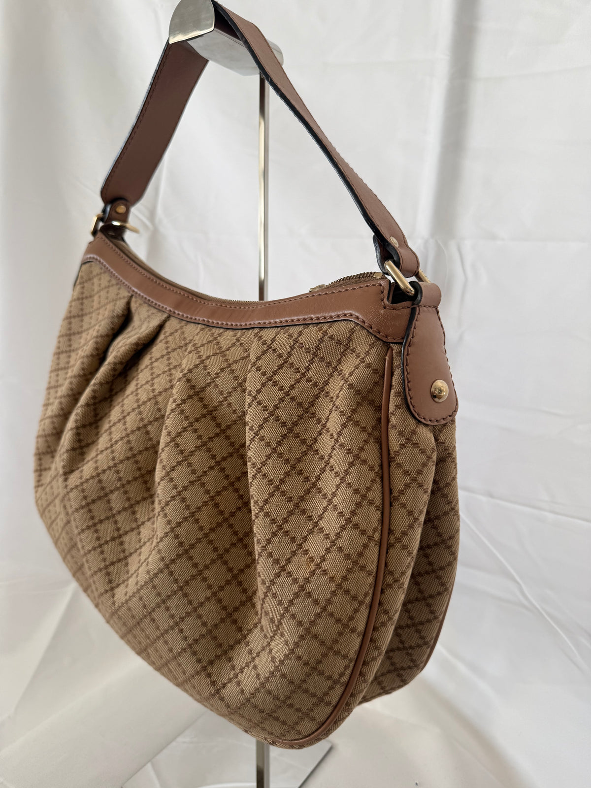 Gucci Sukey Hobo Bag