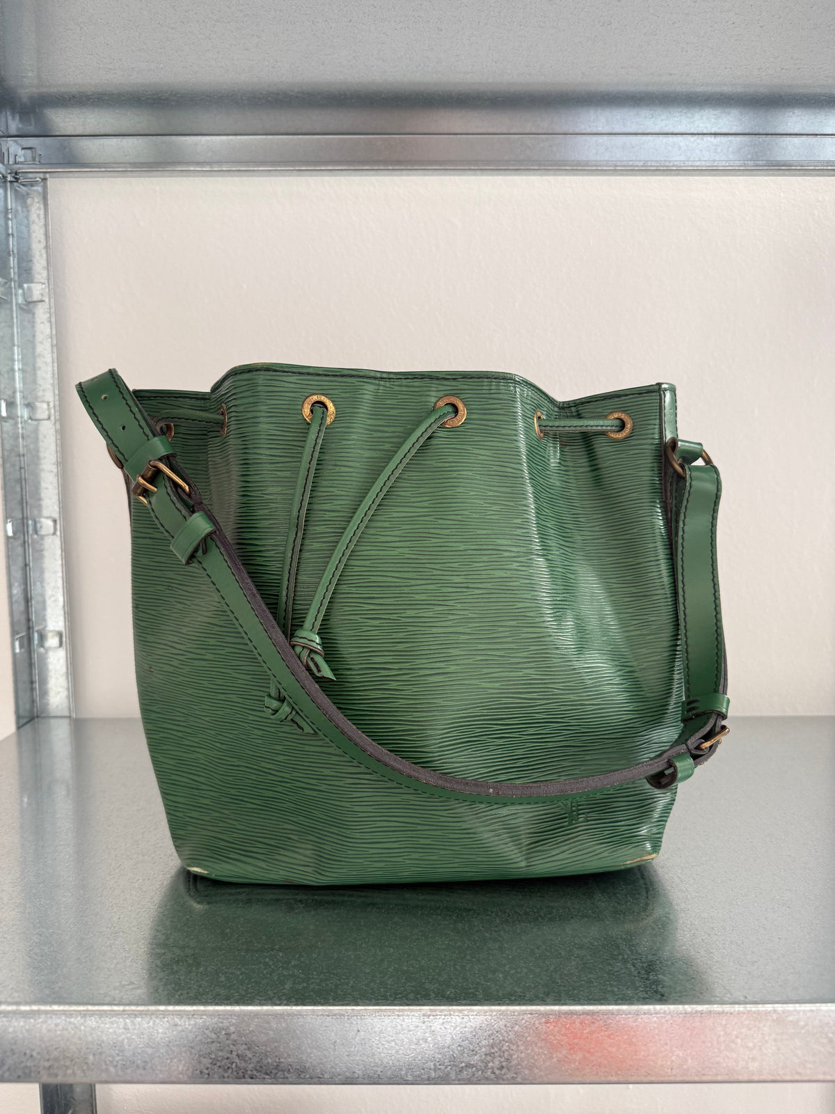 Louis Vuitton Noé Epi Leder Grün
