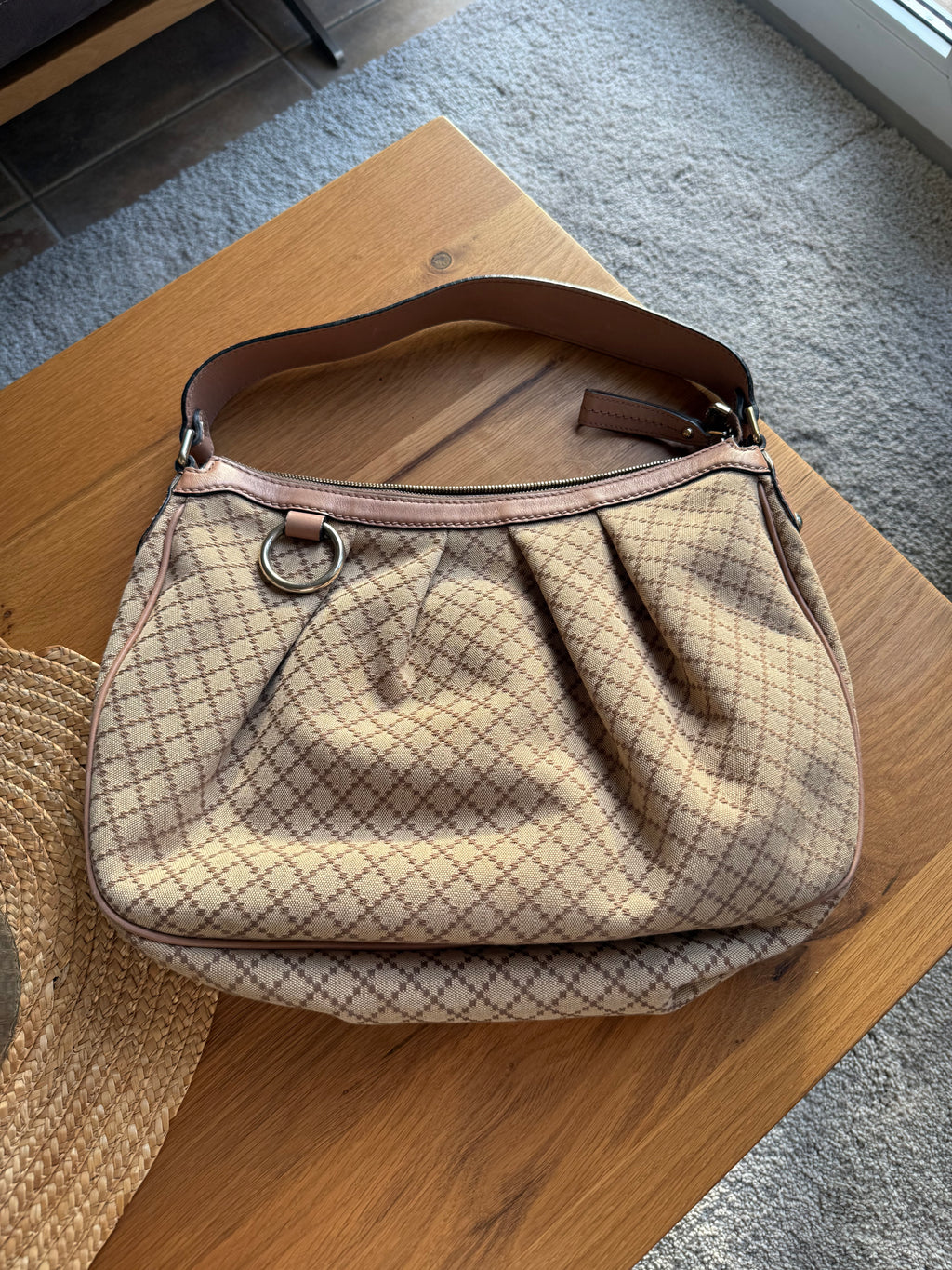 Gucci Sukey Hobo Bag